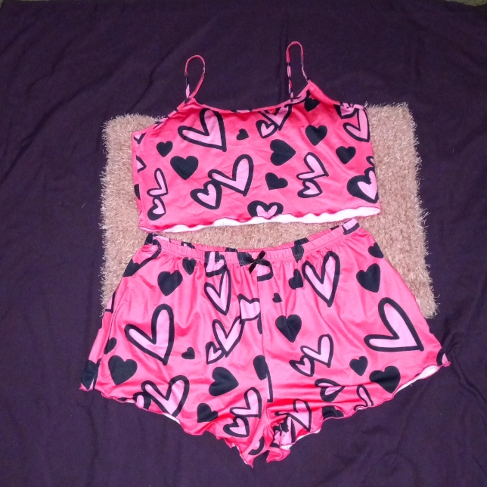 NWT 2 PIECE LOUNGEWEAR